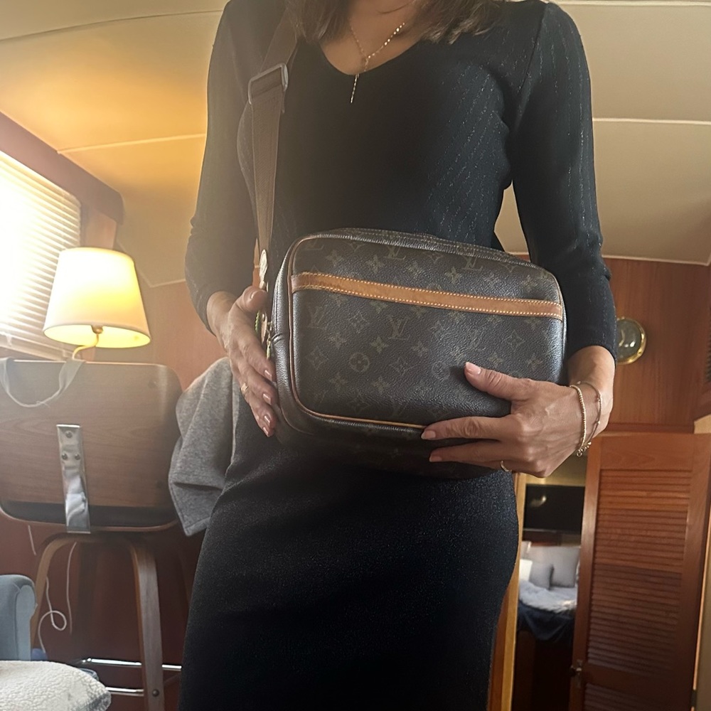 💥Louis Vuitton Leather Crossbody bag Vintage - Picture 8 of 11